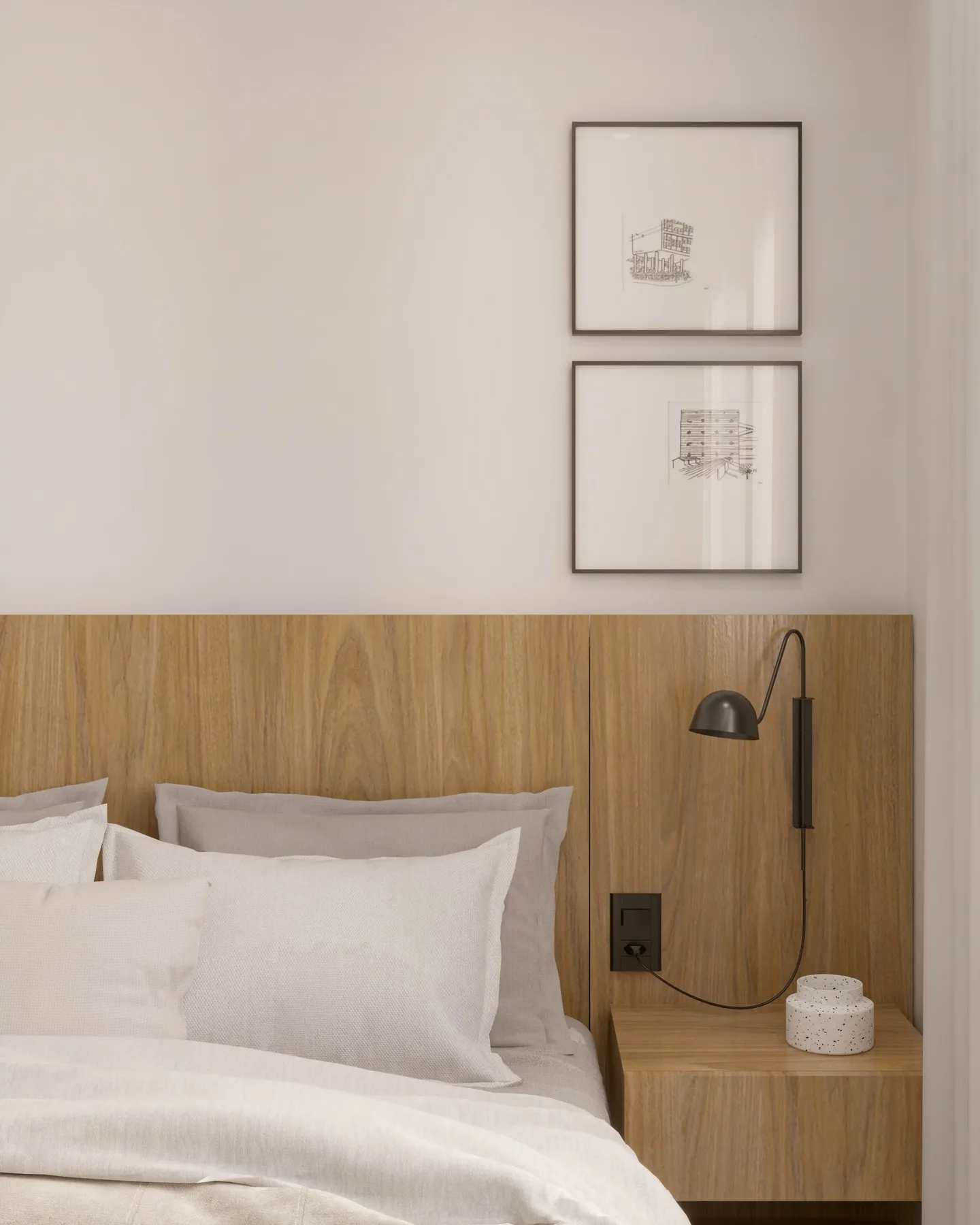 Cama do apto 58 com roupa de cama branca e cabeceira de madeira